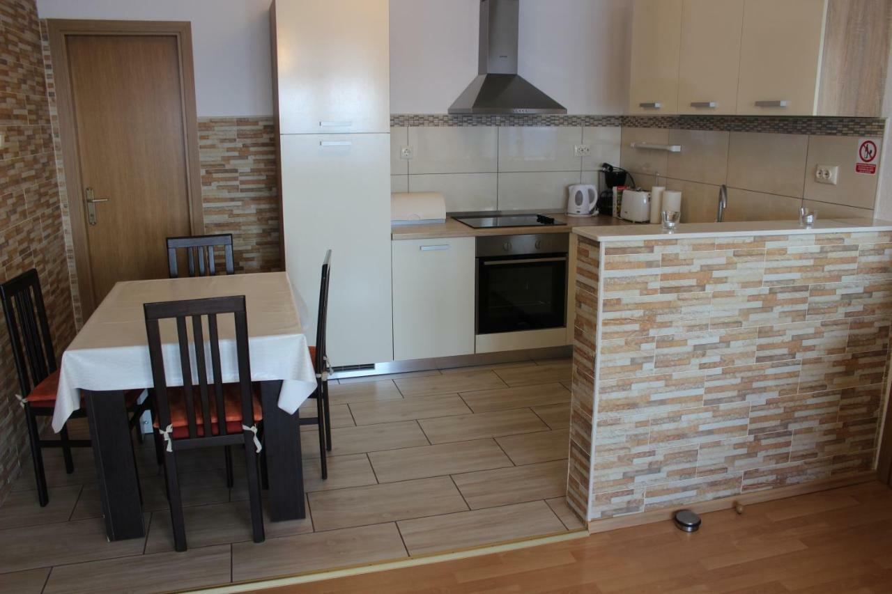 Apartman Helena 센 외부 사진